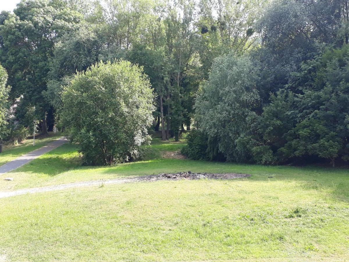 Ruhige Ferienwohnung Im Gutshaus Niederorschel Eksteriør bilde